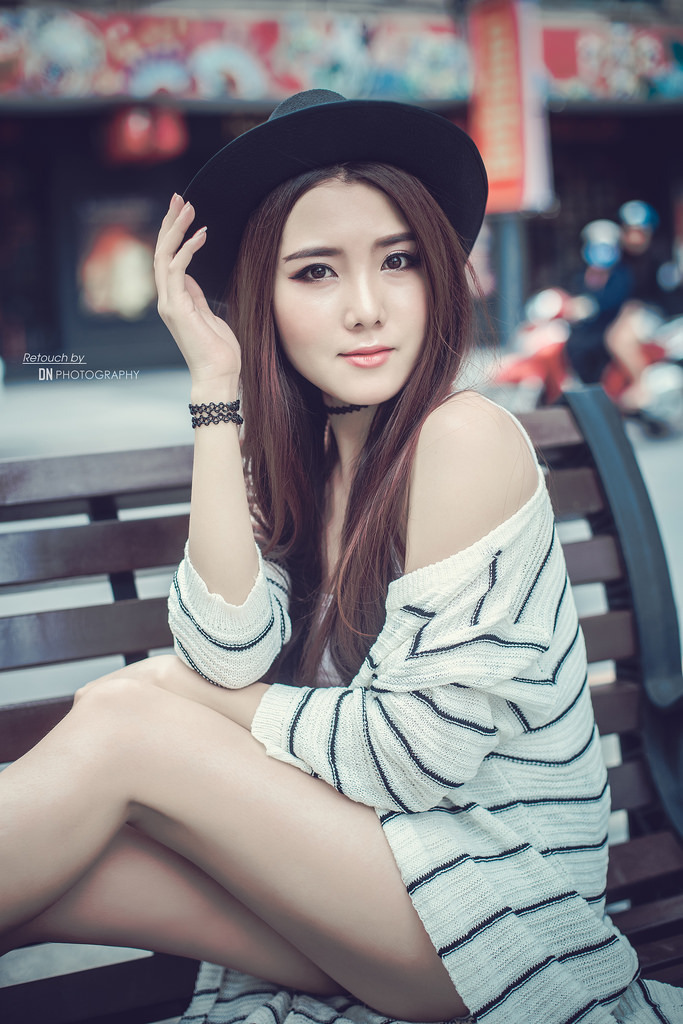 美女高潮爽到喷出精子